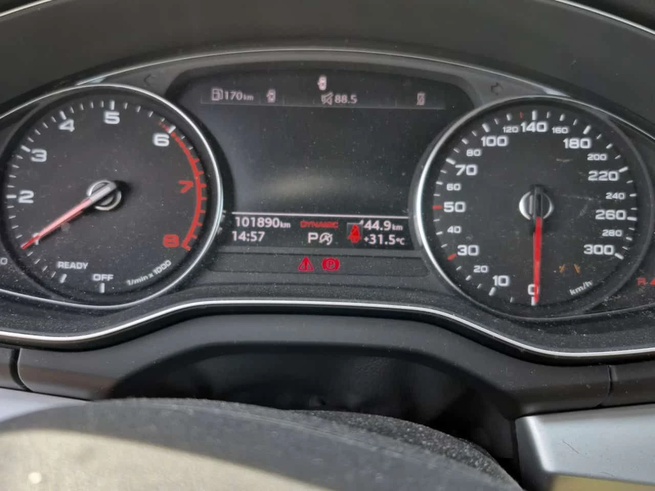 Audi Q5 KOMFORT/КОЖА/ПОДГРЕВ/CARFAX/ФИНАНСИРАНЕ, снимка 8 - Автомобили и джипове - 54904671