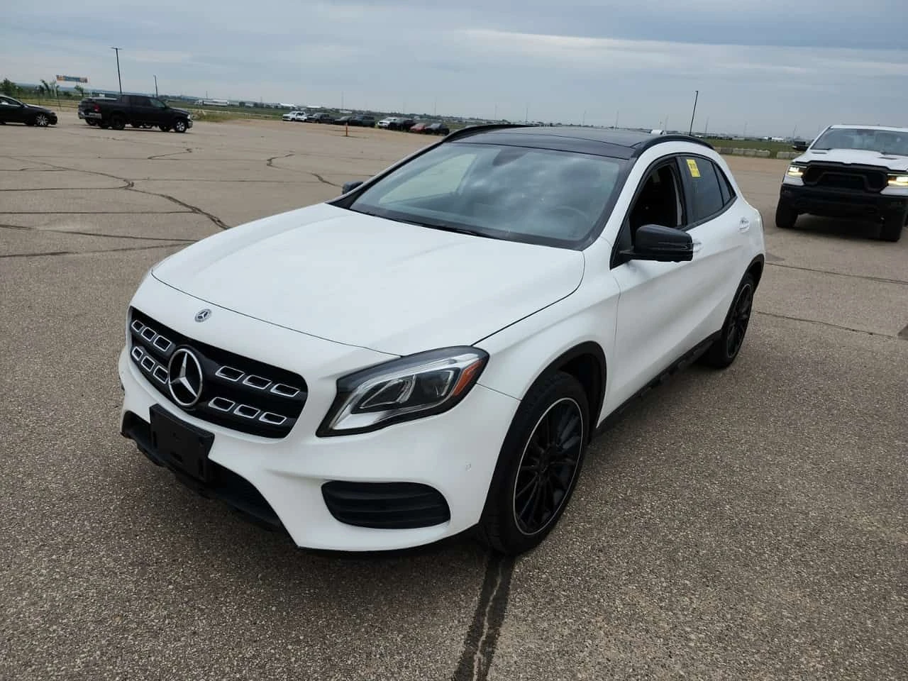 Mercedes-Benz GLA 250 AMG ПАКЕТ/CARFAX/ПОДГРЕВ/ПАМЕТ/ПАНОРАМА/