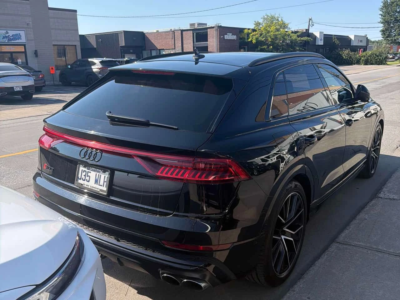 Audi SQ8 4.0 TFSI quattro  CARFAX | Mobile.bg � ����������� 4