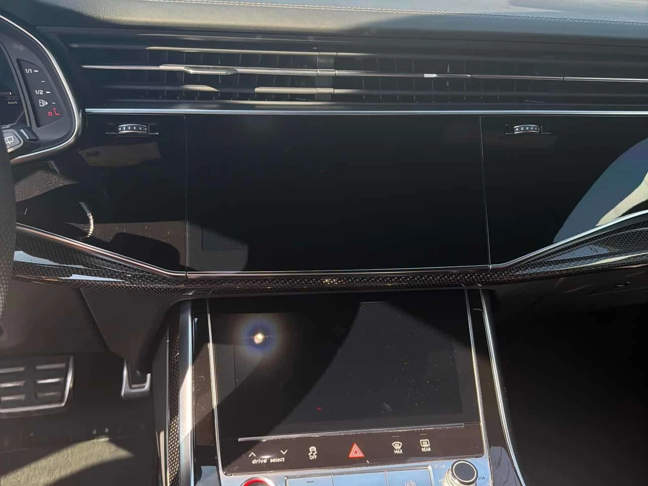 Audi SQ8 4.0 TFSI quattro  CARFAX | Mobile.bg � ����������� 9