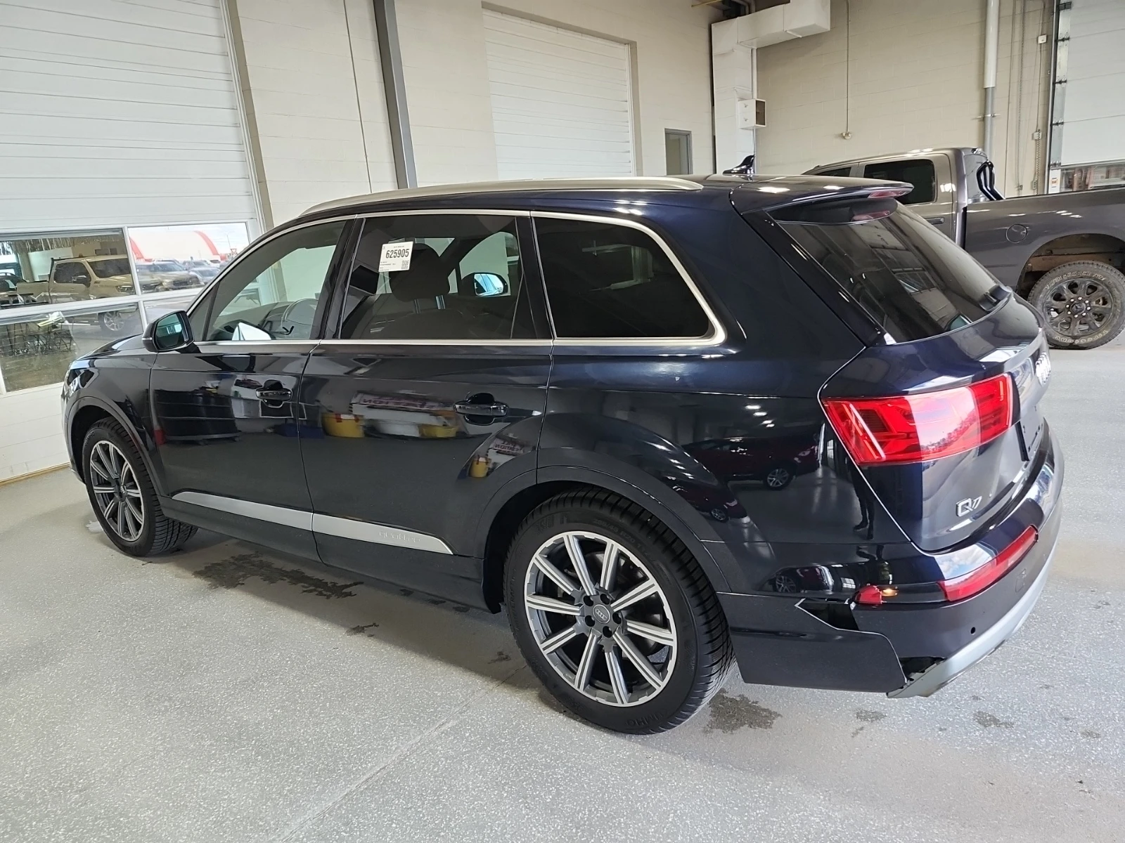Audi Q7 TECHNIK / АВТОКРЕДИТ, снимка 5 - Автомобили и джипове - 56047121