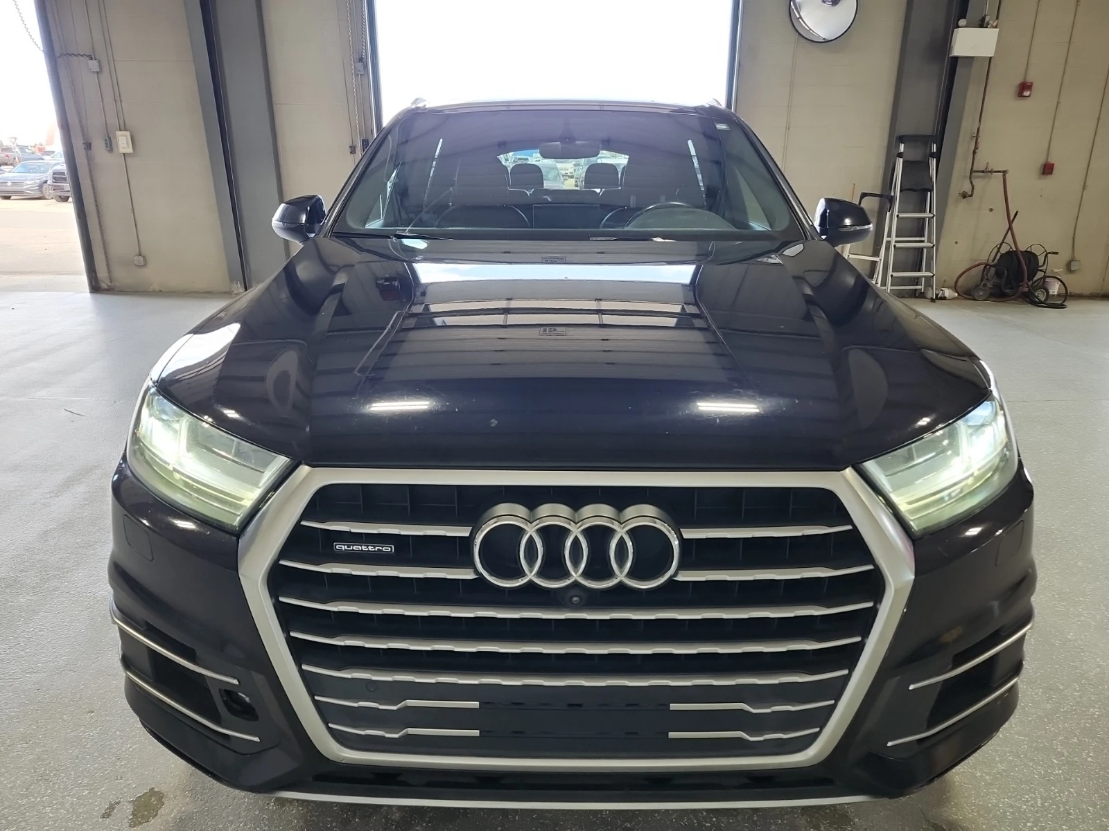 Audi Q7 TECHNIK / АВТОКРЕДИТ, снимка 2 - Автомобили и джипове - 56047121