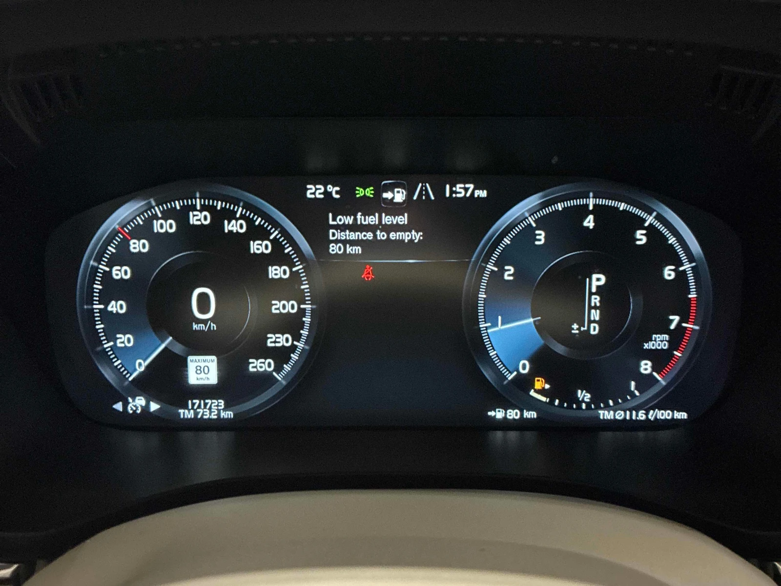Volvo XC60 * Inscription * АВТОКРЕДИТ* + ГУМИ, снимка 8 - Автомобили и джипове - 56075926