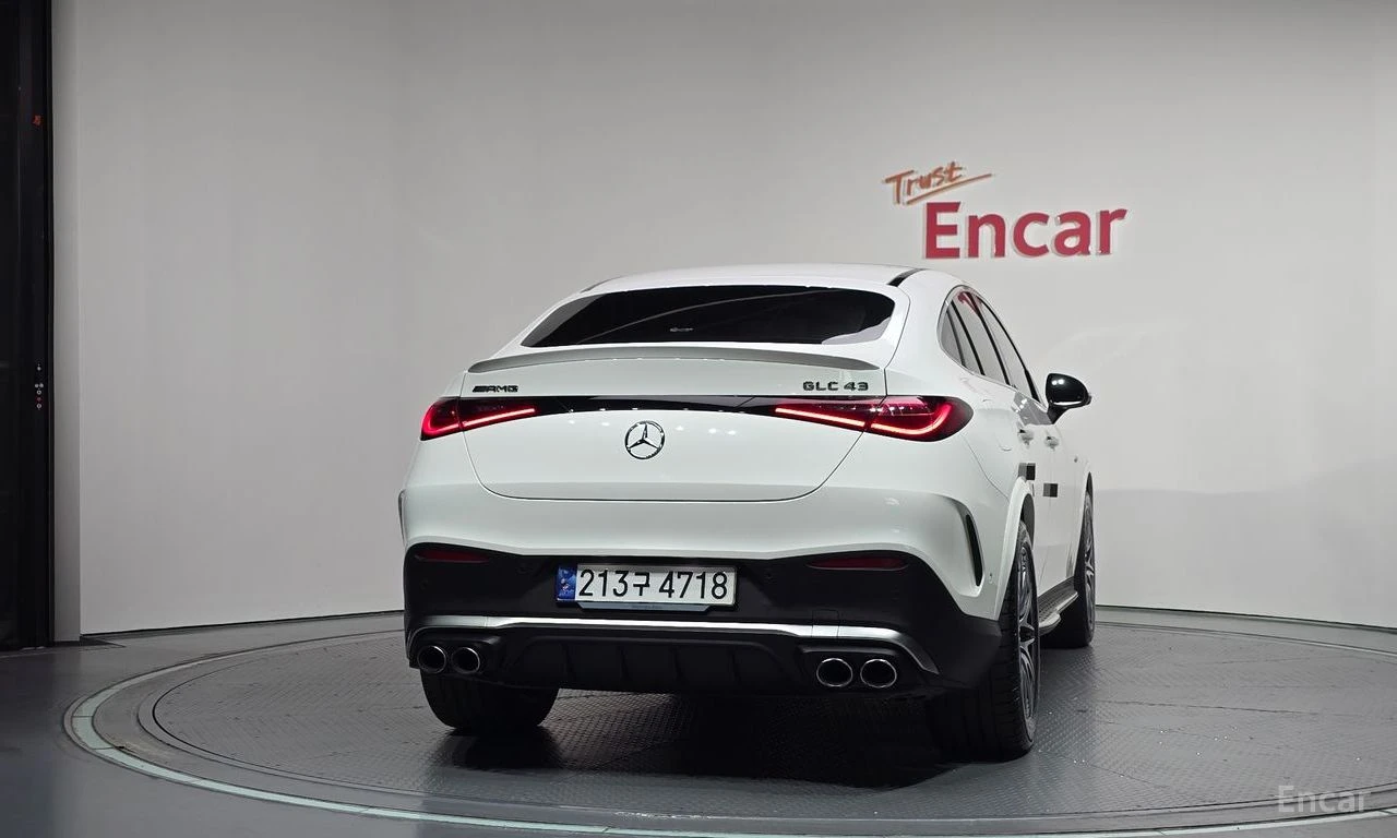 Mercedes-Benz GLC 43 AMG COUPE* BURMESTER* ОБДУХВАНЕ* ДИСТРОНИК* ХЕДЪП* , снимка 4 - Автомобили и джипове - 56119410