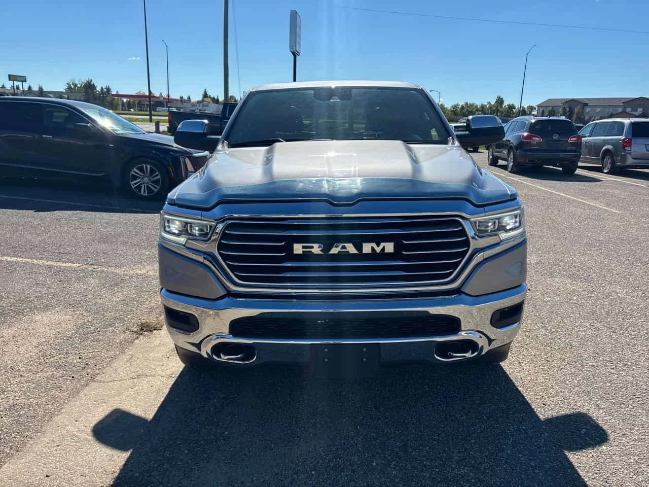 Dodge RAM 1500 Limited Longhorn | CARFAX | АВТОФИНАНСИРАНЕ, снимка 2 - Автомобили и джипове - 56184241