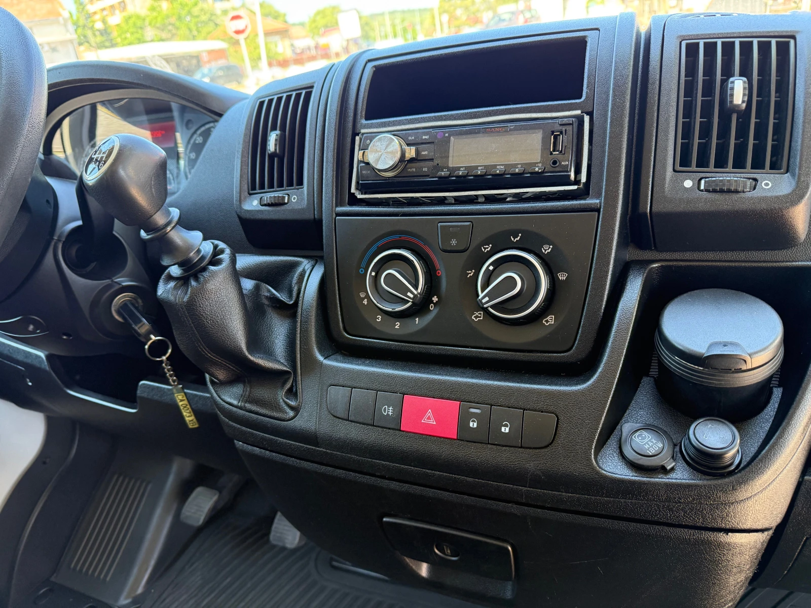 Citroen Jumper 2.2 HDI , снимка 11 - Бусове и автобуси - 54653812