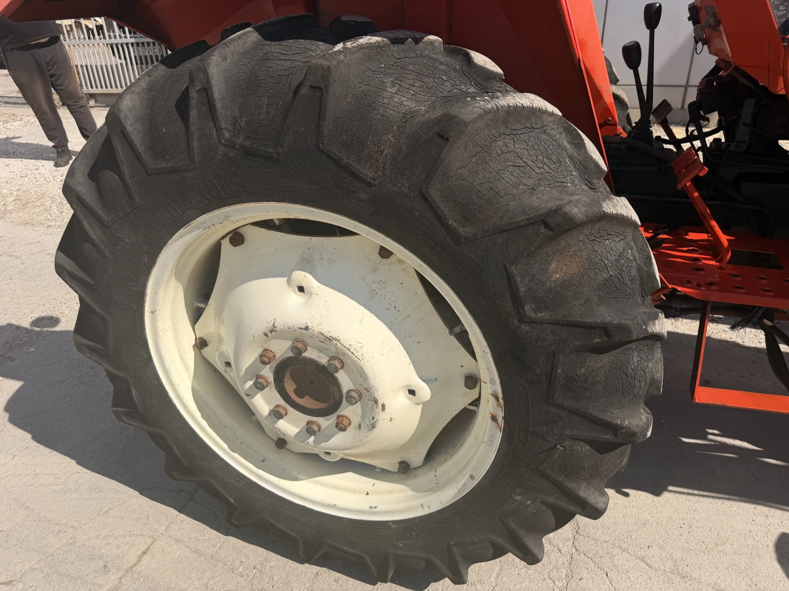 Трактор Hinomoto E404, снимка 13 - Селскостопанска техника - 56256619