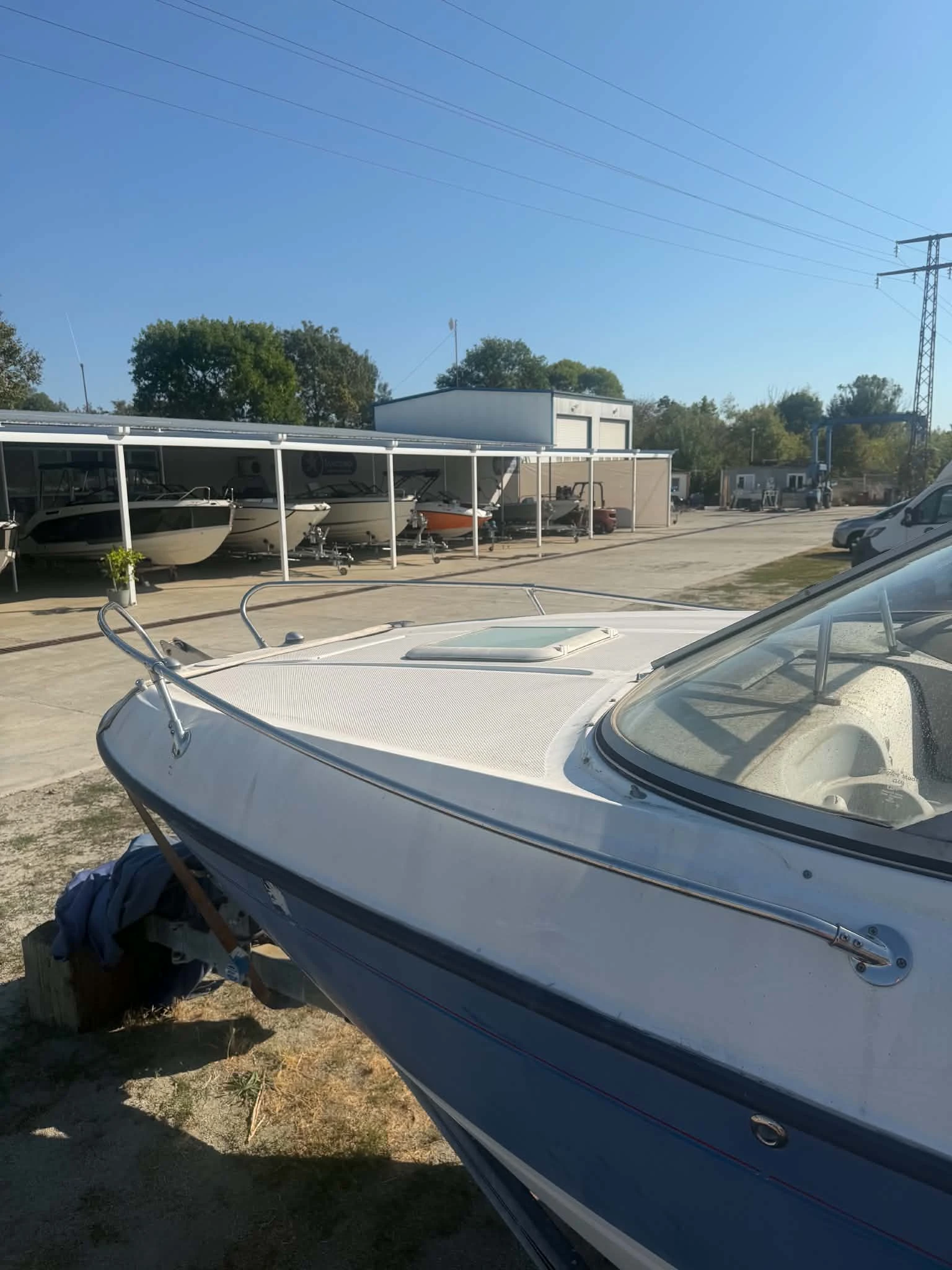 Лодка Bayliner 652, снимка 6 - Воден транспорт - 56159980