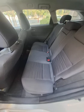 Toyota Auris Touring Sports в Гаранция, снимка 9