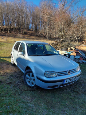 VW Golf, снимка 1 - Автомобили и джипове - 45195558