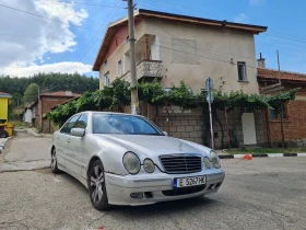 Mercedes-Benz E 320, снимка 1