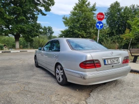 Mercedes-Benz E 320, снимка 5