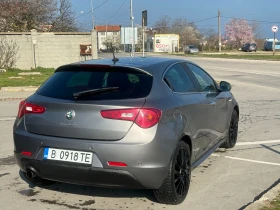 Alfa Romeo Giulietta Автомат/Навигация/Кожа/VELOCE design/Обслужен, снимка 3