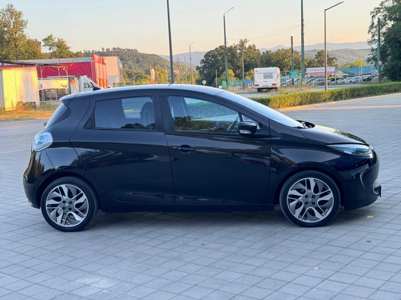 Renault Zoe, снимка 3 - Автомобили и джипове - 46677990