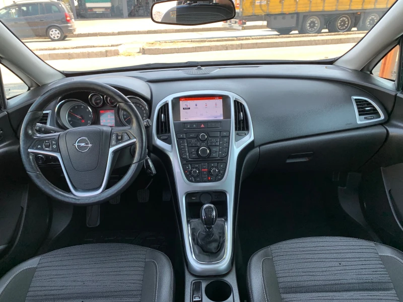 Opel Astra 1.6CDTI COSMO, снимка 7 - Автомобили и джипове - 47130718