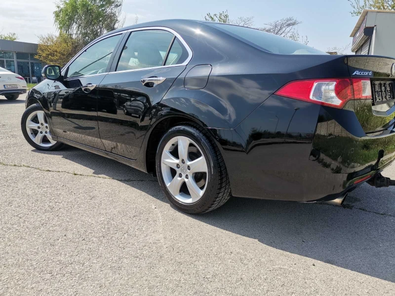 Honda Accord УНИКАТ* 2.4i-vtec/201hp/КОЖА, снимка 4 - Автомобили и джипове - 47544670