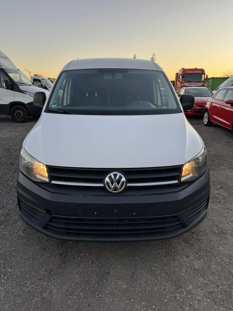 VW Caddy МАXI, снимка 3 - Автомобили и джипове - 48954432