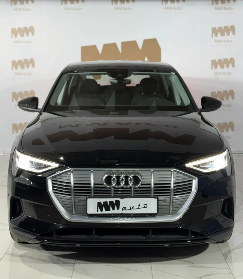 Audi E-Tron 50 Quattro* LED* Navi* Въздух, снимка 4 - Автомобили и джипове - 48779639