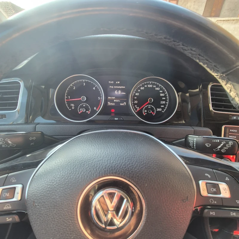 VW Golf, снимка 7 - Автомобили и джипове - 49299264