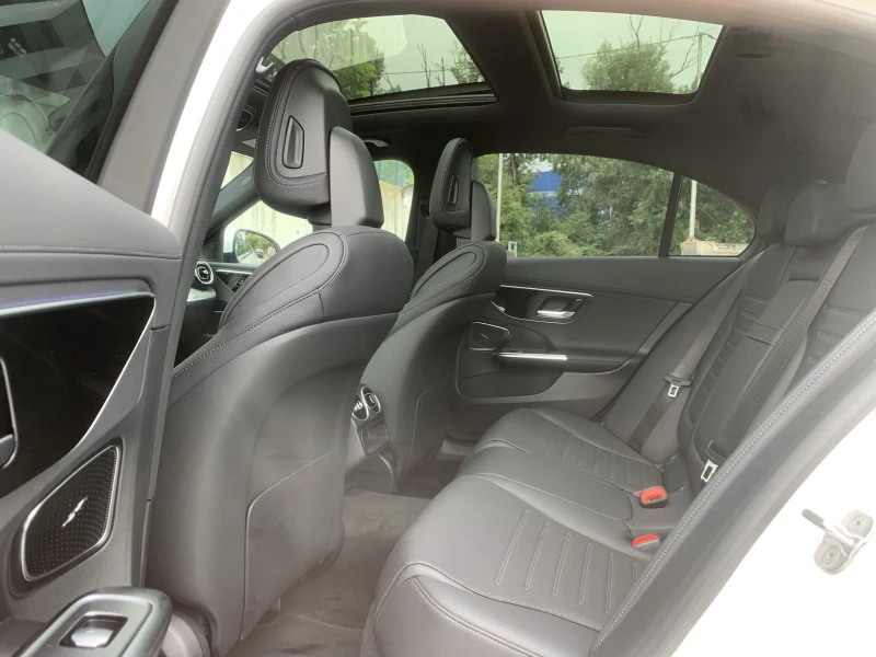Mercedes-Benz C 300 e /NAVI/AMG line/LED/TV/MULTY/ГАРАНЦИЯ!, снимка 10 - Автомобили и джипове - 51261627