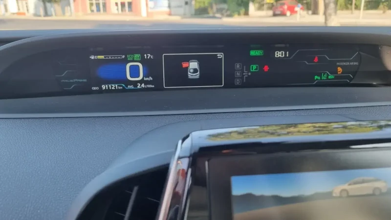 Toyota Prius PRIME, снимка 7 - Автомобили и джипове - 52417374