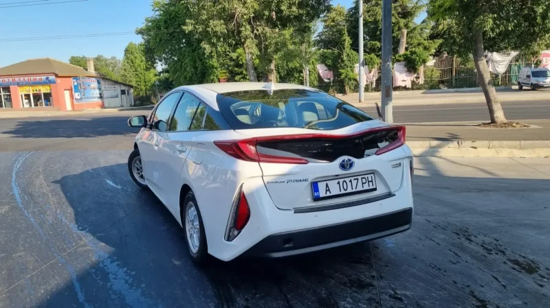 Toyota Prius PRIME, снимка 5 - Автомобили и джипове - 52417374