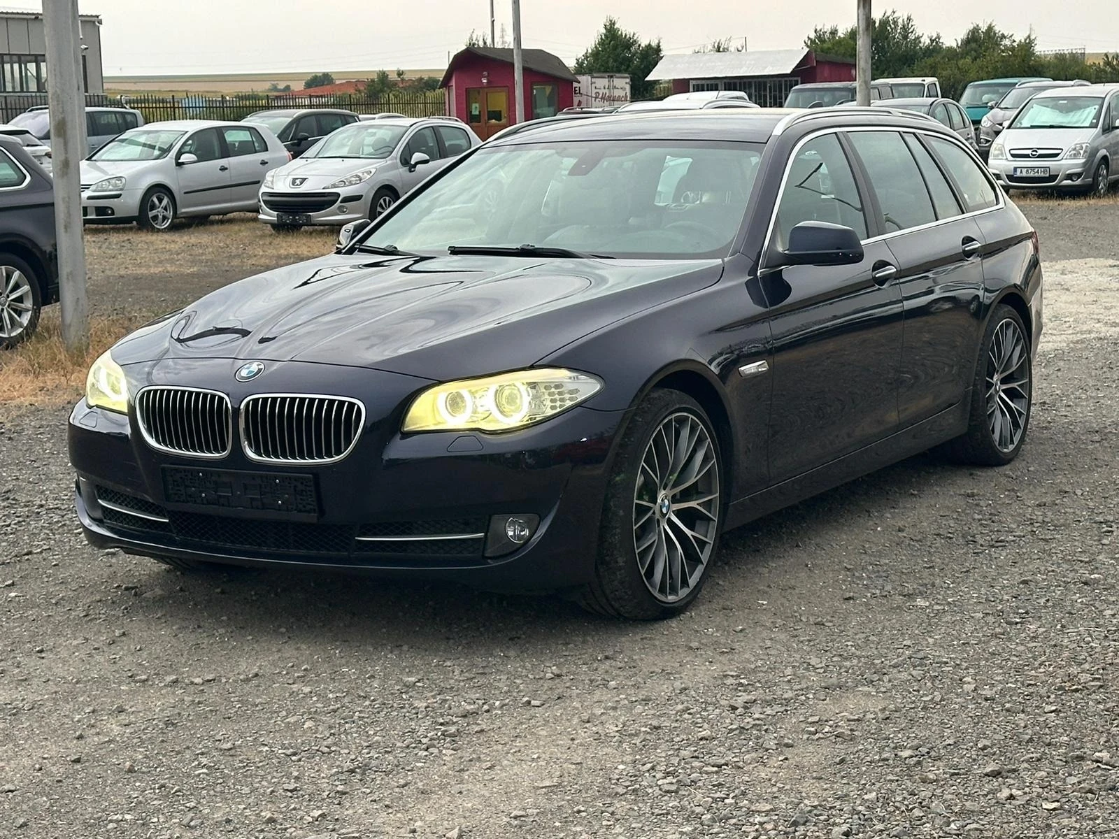 BMW 520 2, 0d-Msport - изображение 2