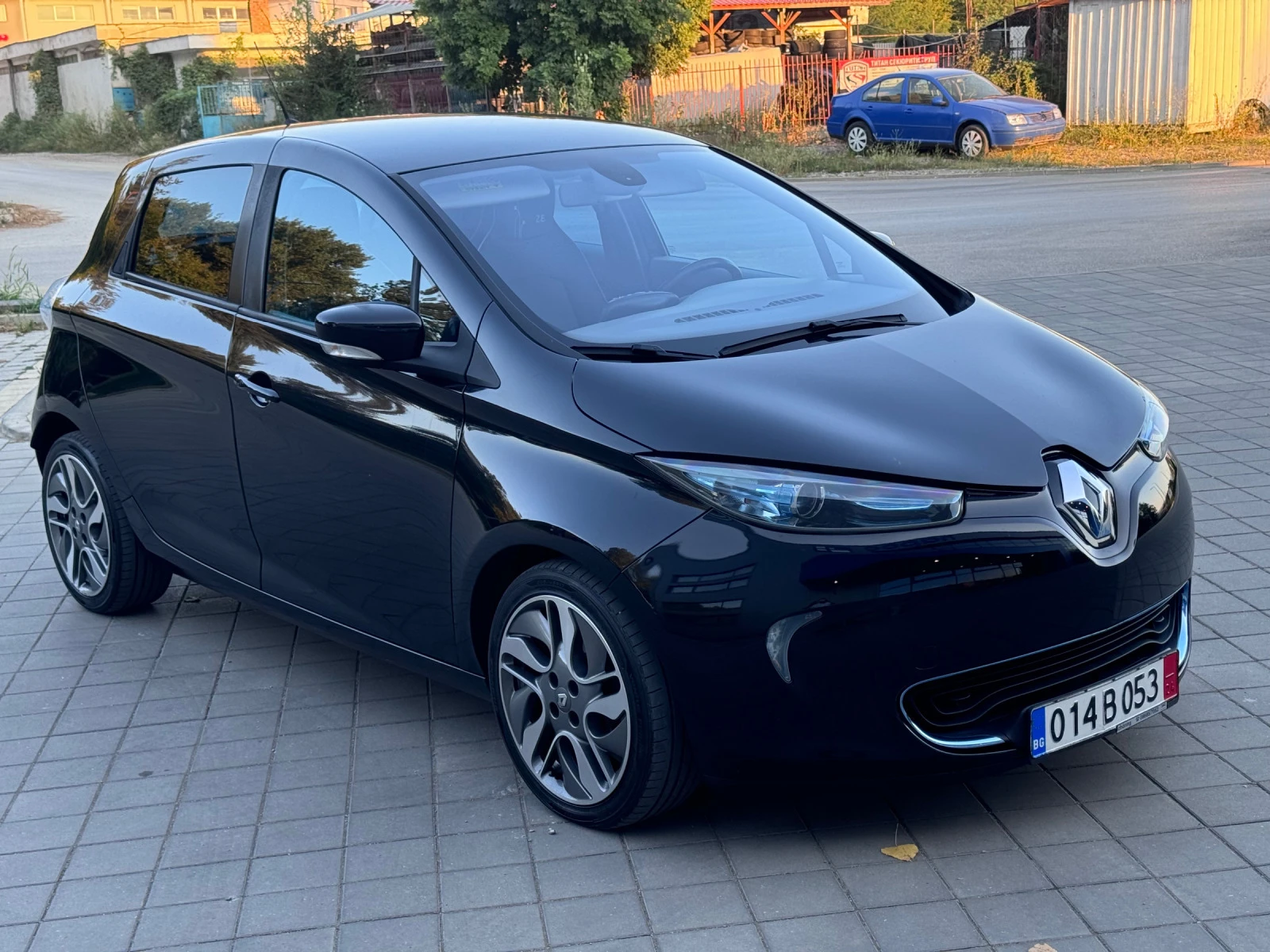 Renault Zoe  - изображение 2