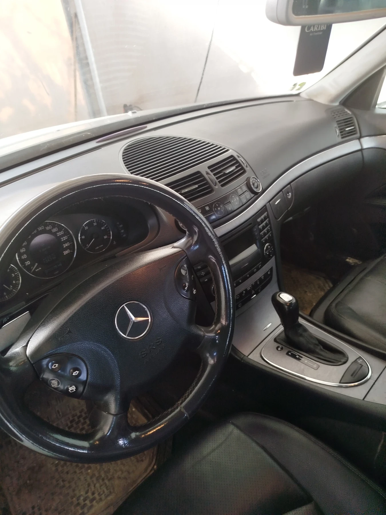 Mercedes-Benz E 270  - изображение 7