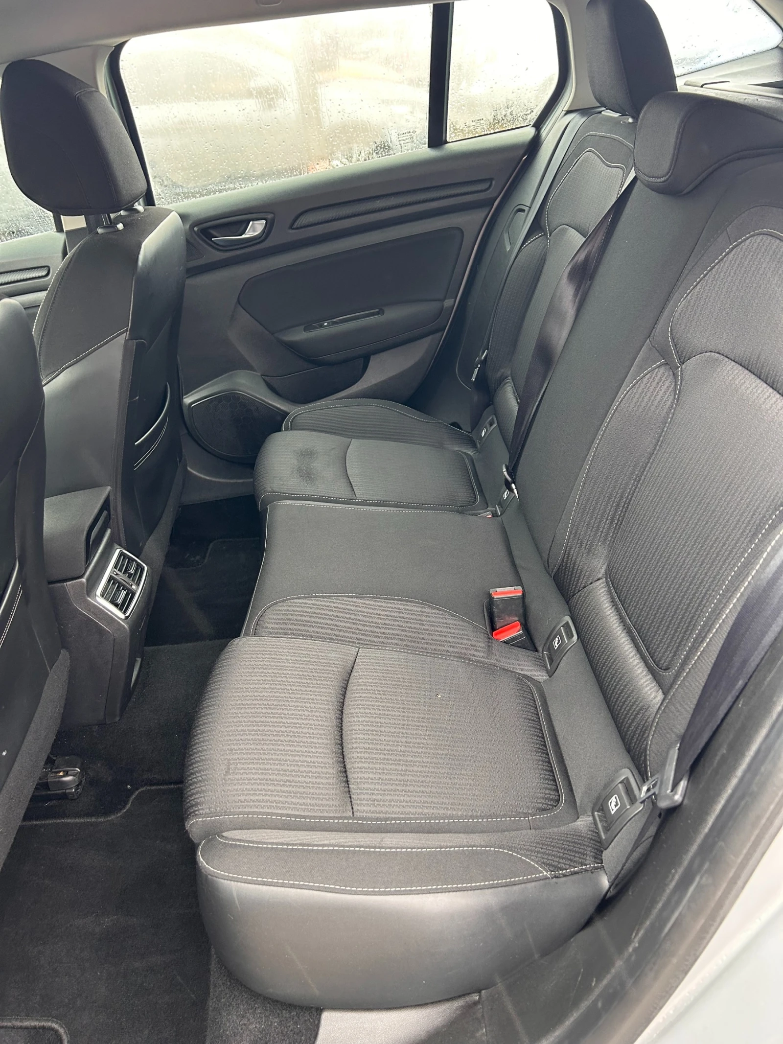 Renault Megane 1.5DCI NAVI EURO 6 - изображение 10