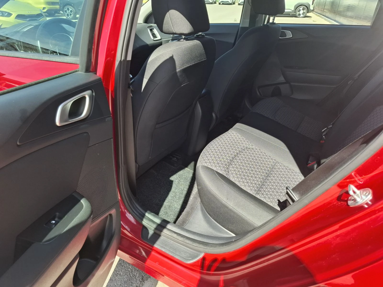 Kia Ceed 1.5 T-gdi Comfort Гаранция - изображение 7