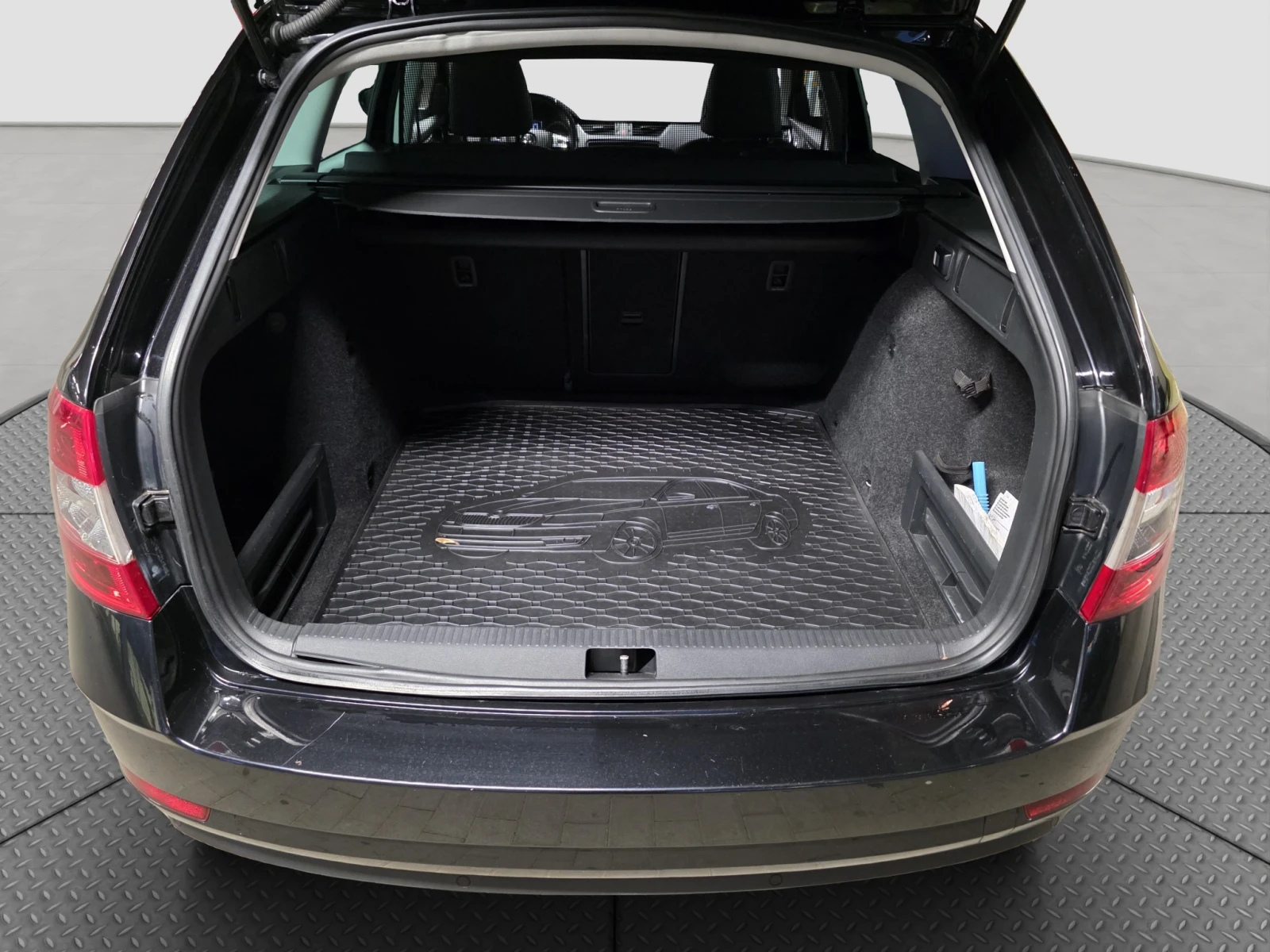 Skoda Octavia 2.0 TDI DSG | Mobile.bg � ����������� 16