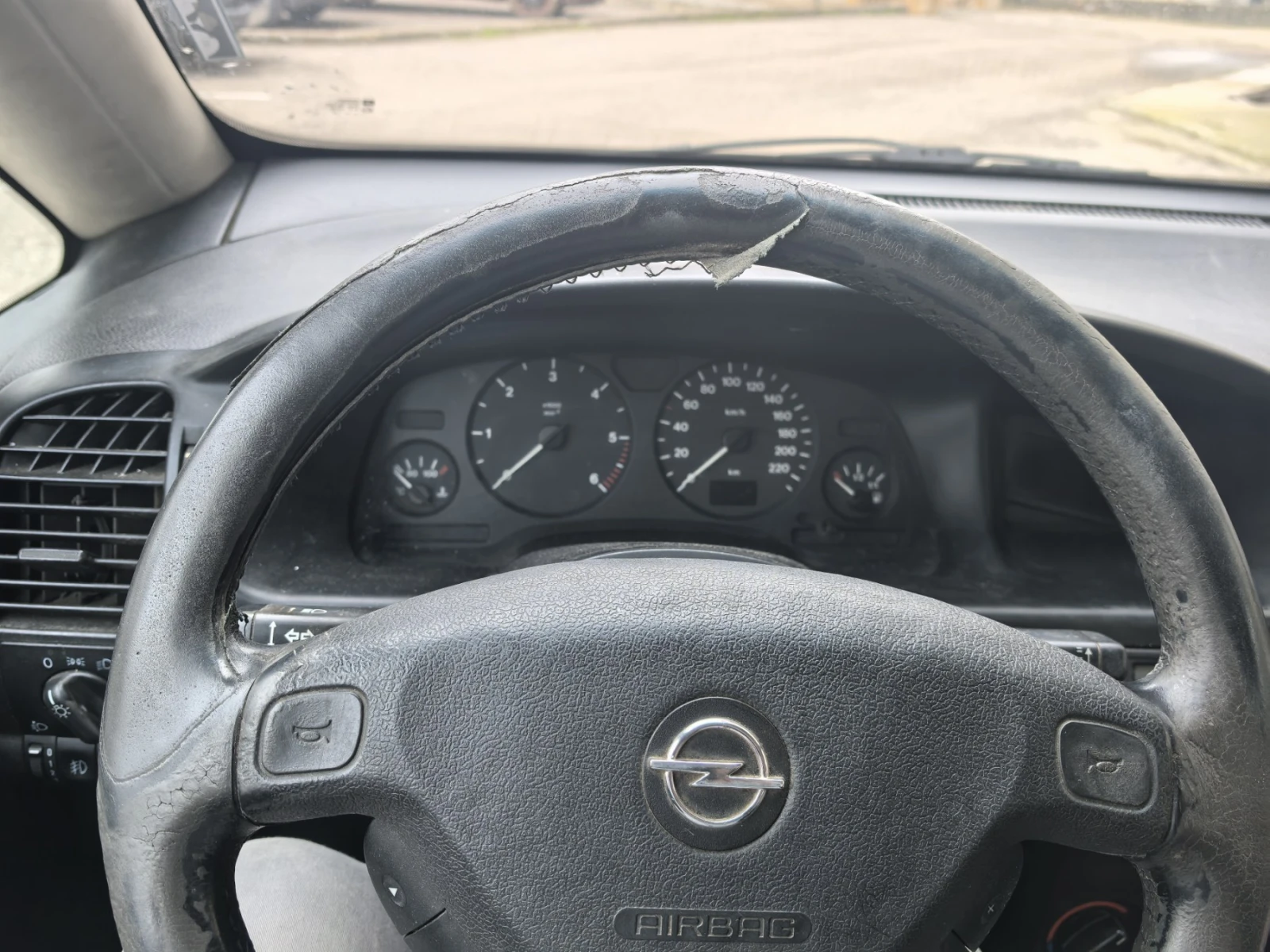 Opel Zafira, снимка 10 - Автомобили и джипове - 53820996