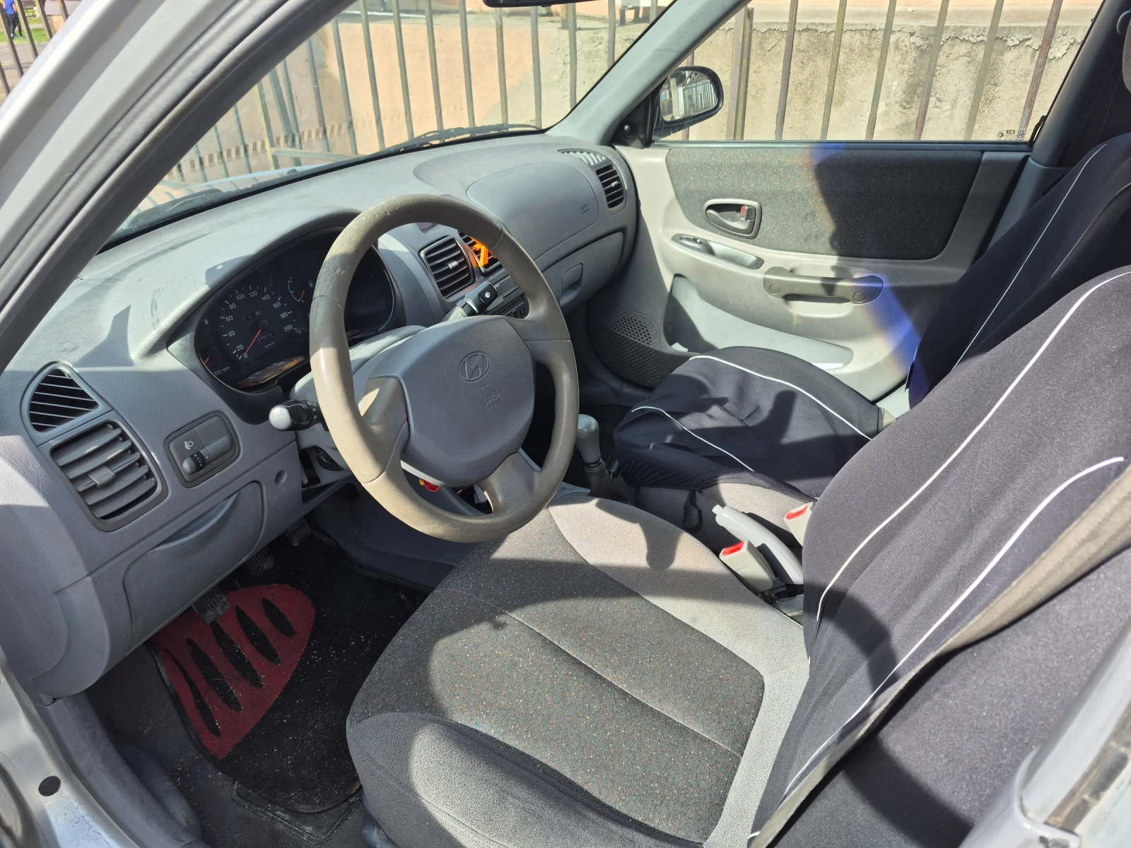 Hyundai Accent, снимка 6 - Автомобили и джипове - 53828482