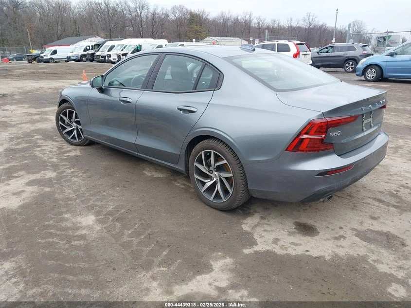 Volvo S60 2.0L I-4 DI, DOHC, VVT, TURBO, 250HP Front Wheel, снимка 3 - Автомобили и джипове - 53978189