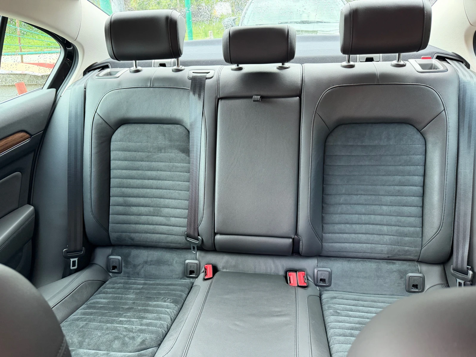 VW Passat, снимка 12 - Автомобили и джипове - 54381851