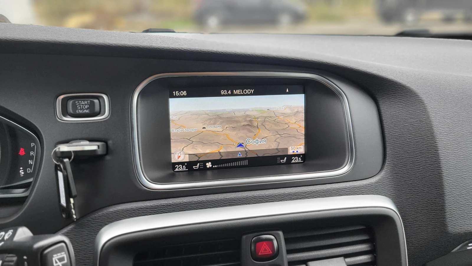 Volvo V40 Cross Country 2.0i, снимка 14 - Автомобили и джипове - 54580928