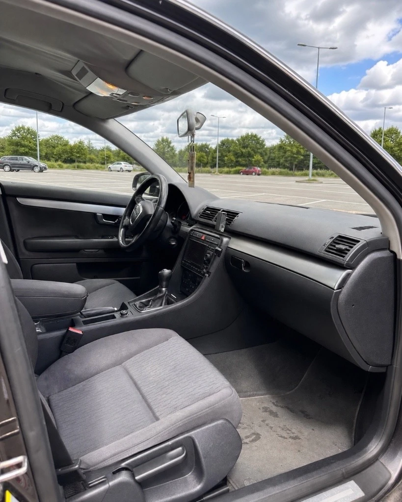 Audi A4 2.0 TDI, снимка 7 - Автомобили и джипове - 54649957