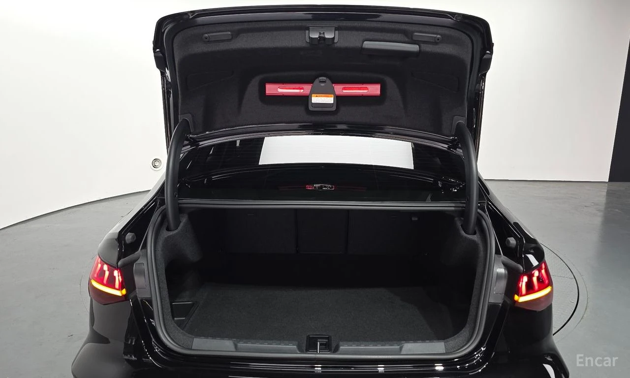 Audi Rs3 2.5 TFSI* QUATTRO* ПОДГРЕВ* НАВИГАЦИЯ* , снимка 13 - Автомобили и джипове - 54737587