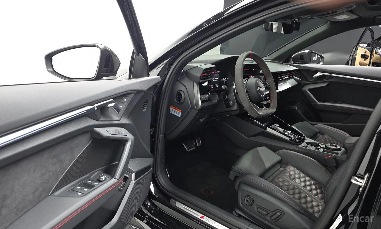 Audi Rs3 2.5 TFSI* QUATTRO* ПОДГРЕВ* НАВИГАЦИЯ* , снимка 10 - Автомобили и джипове - 54737587