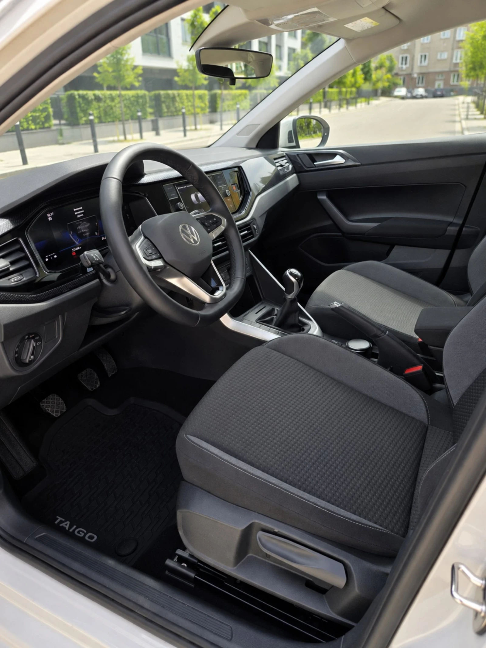 VW Taigo НОВА! 1.0TSi Camera Side Assist, снимка 7 - Автомобили и джипове - 54840939