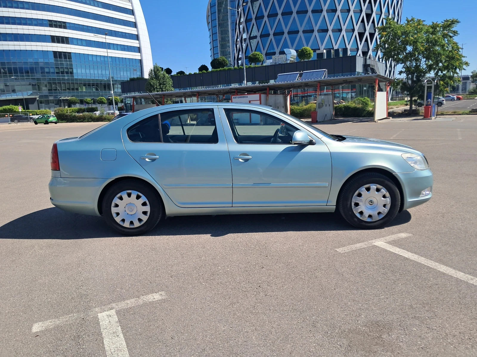 Skoda Octavia 1.6 TDI, снимка 6 - Автомобили и джипове - 55420702