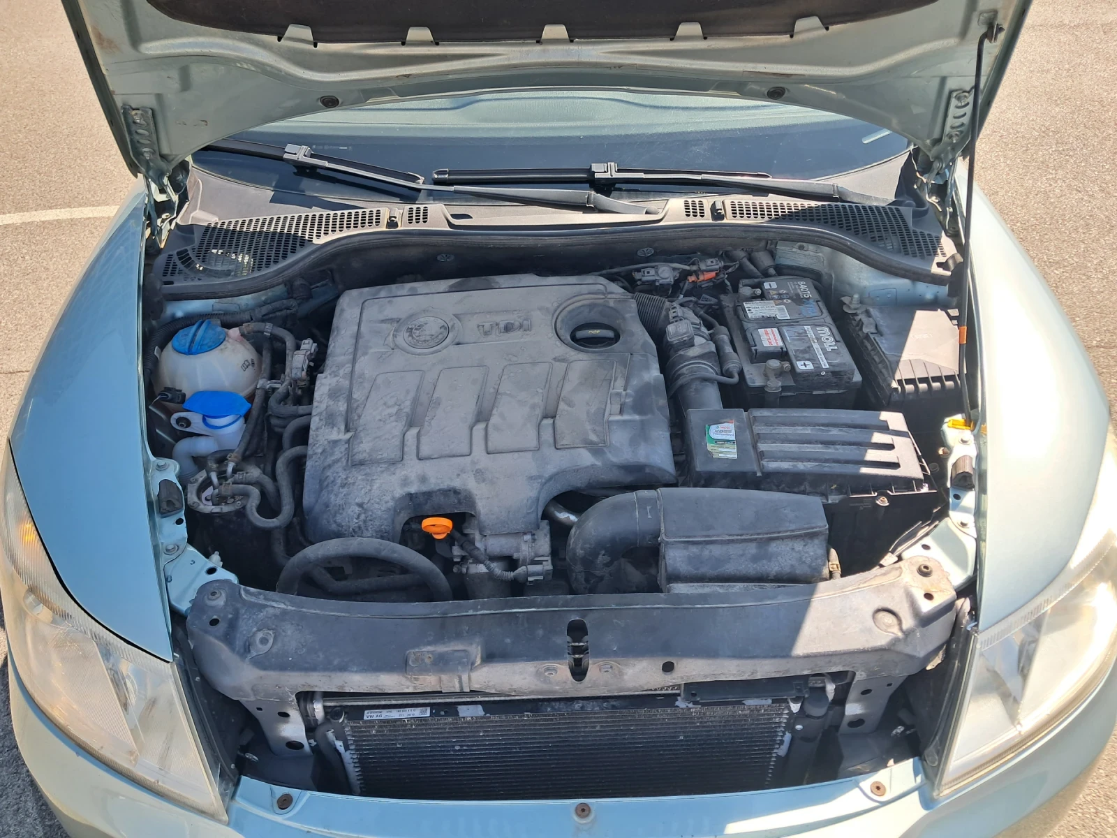 Skoda Octavia 1.6 TDI, снимка 15 - Автомобили и джипове - 55420702