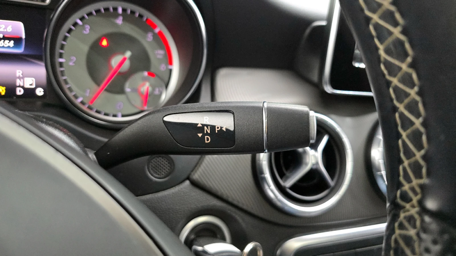 Mercedes-Benz CLA 200 d* ЛЮК* КРАЙНА ЦЕНА, снимка 9 - Автомобили и джипове - 55496184