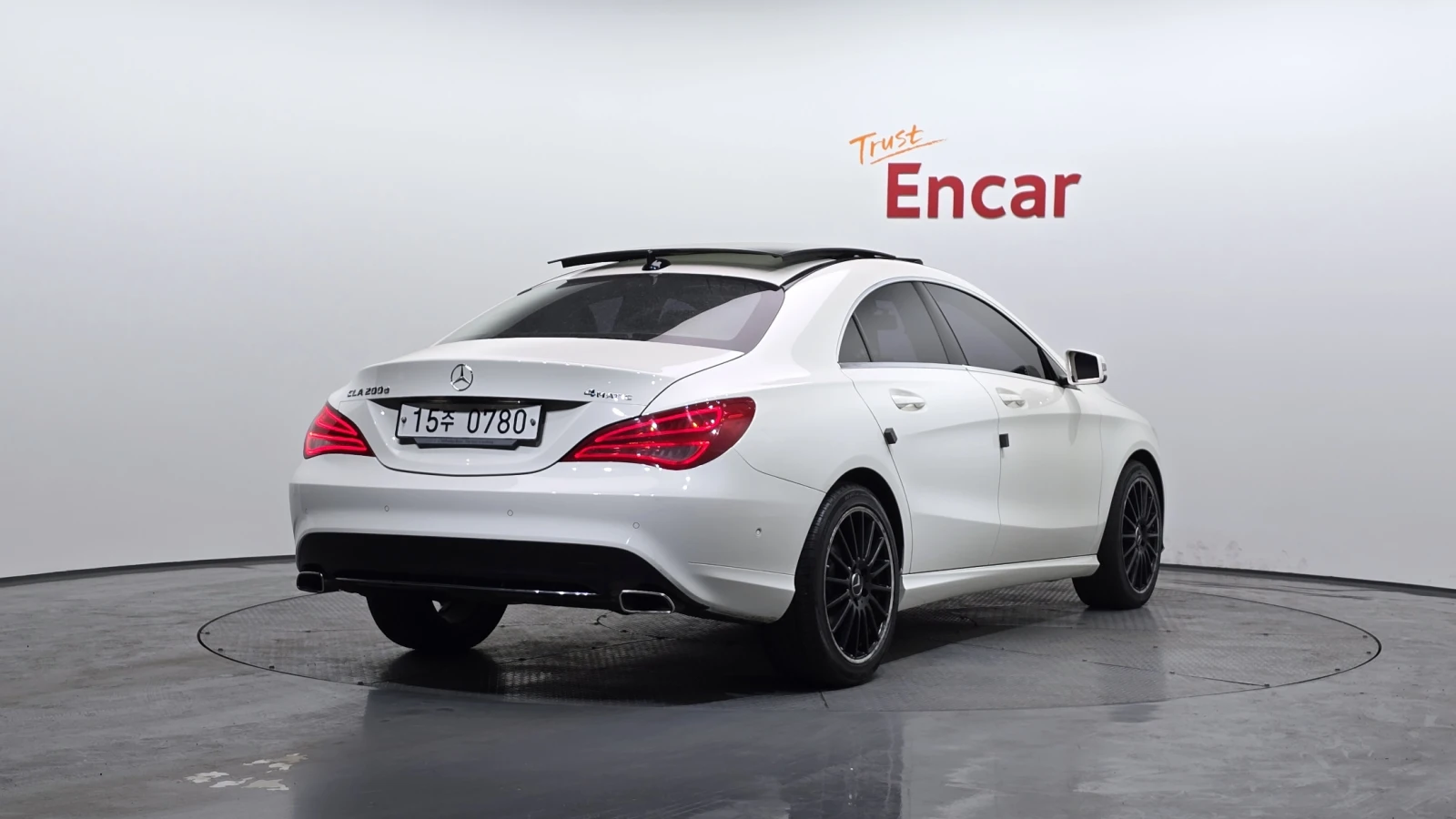 Mercedes-Benz CLA 200 d* ЛЮК* КРАЙНА ЦЕНА, снимка 2 - Автомобили и джипове - 55496184
