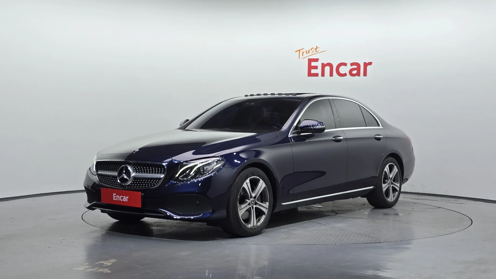 Mercedes-Benz E 300 BLIND SPOT* ЛЮК* ПОДГРЕВ ВОЛАН* КРАЙНА ЦЕНА