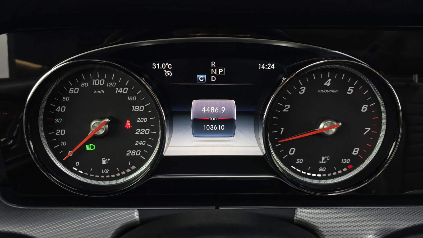 Mercedes-Benz E 300 BLIND SPOT* ЛЮК* ПОДГРЕВ ВОЛАН* КРАЙНА ЦЕНА, снимка 8 - Автомобили и джипове - 55982849