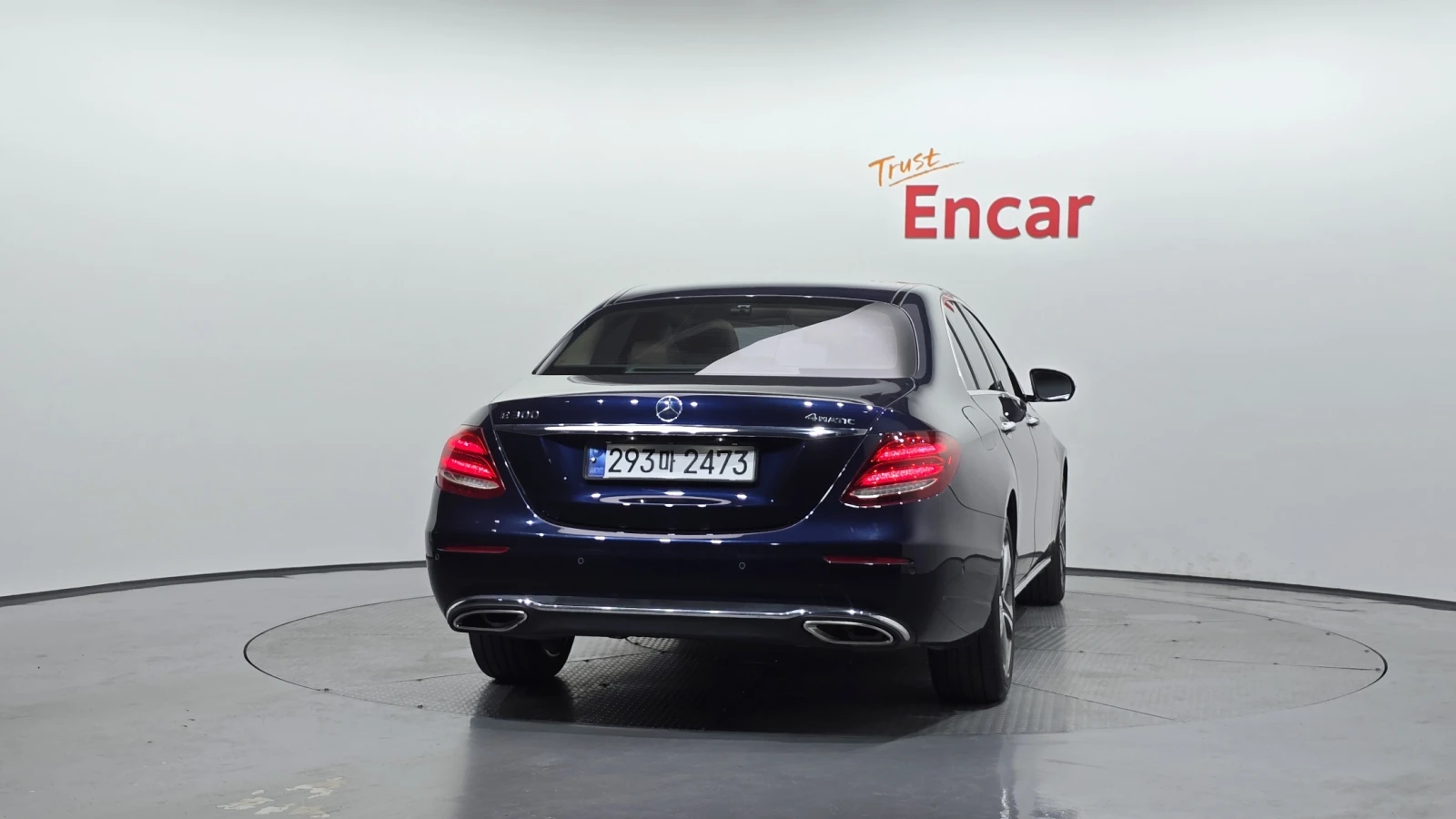 Mercedes-Benz E 300 BLIND SPOT* ЛЮК* ПОДГРЕВ ВОЛАН* КРАЙНА ЦЕНА, снимка 4 - Автомобили и джипове - 55982849