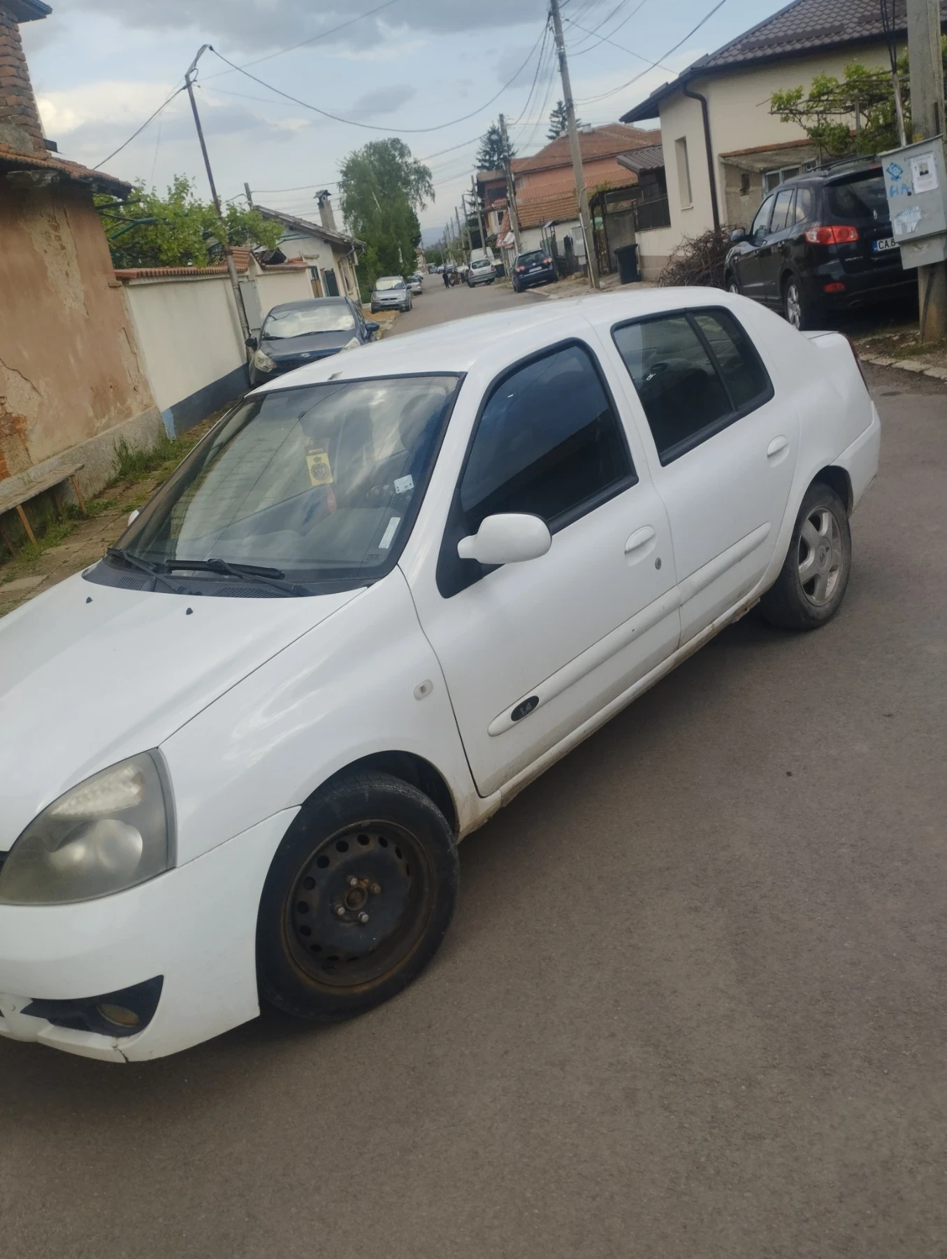 Renault Symbol, снимка 3 - Автомобили и джипове - 56200760