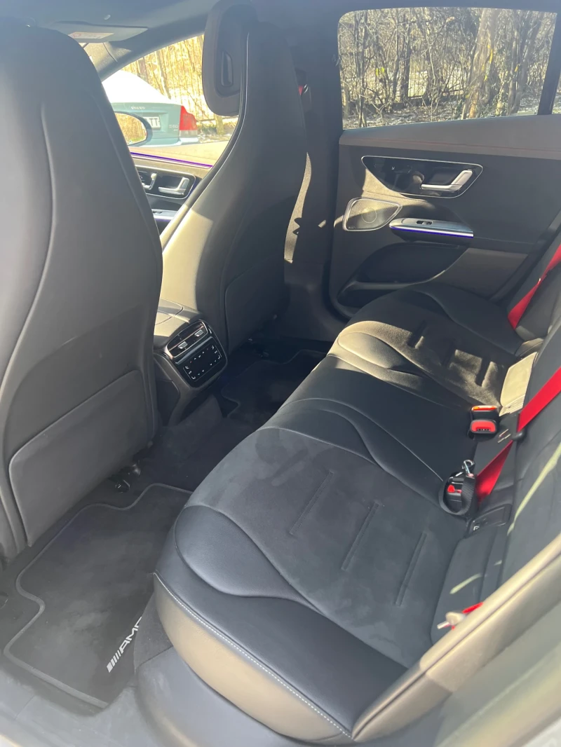 Mercedes-Benz EQE 43 AMG, снимка 8 - Автомобили и джипове - 49379202